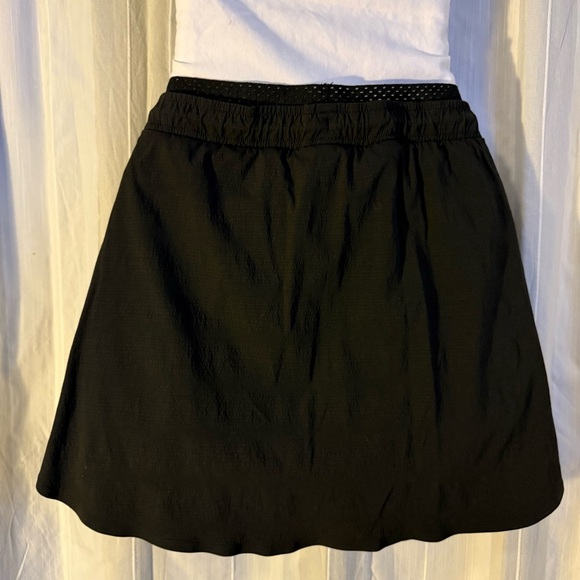 Athleta Crest Skort Black Size 8 Built-In Shorts Activewear Golf Tennis Running - Picture 7 of 12